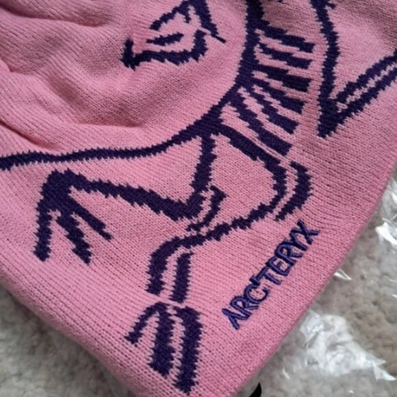 Arc'teryx Pink Black Beanie Birdhead Toque New - Picture 3 of 3